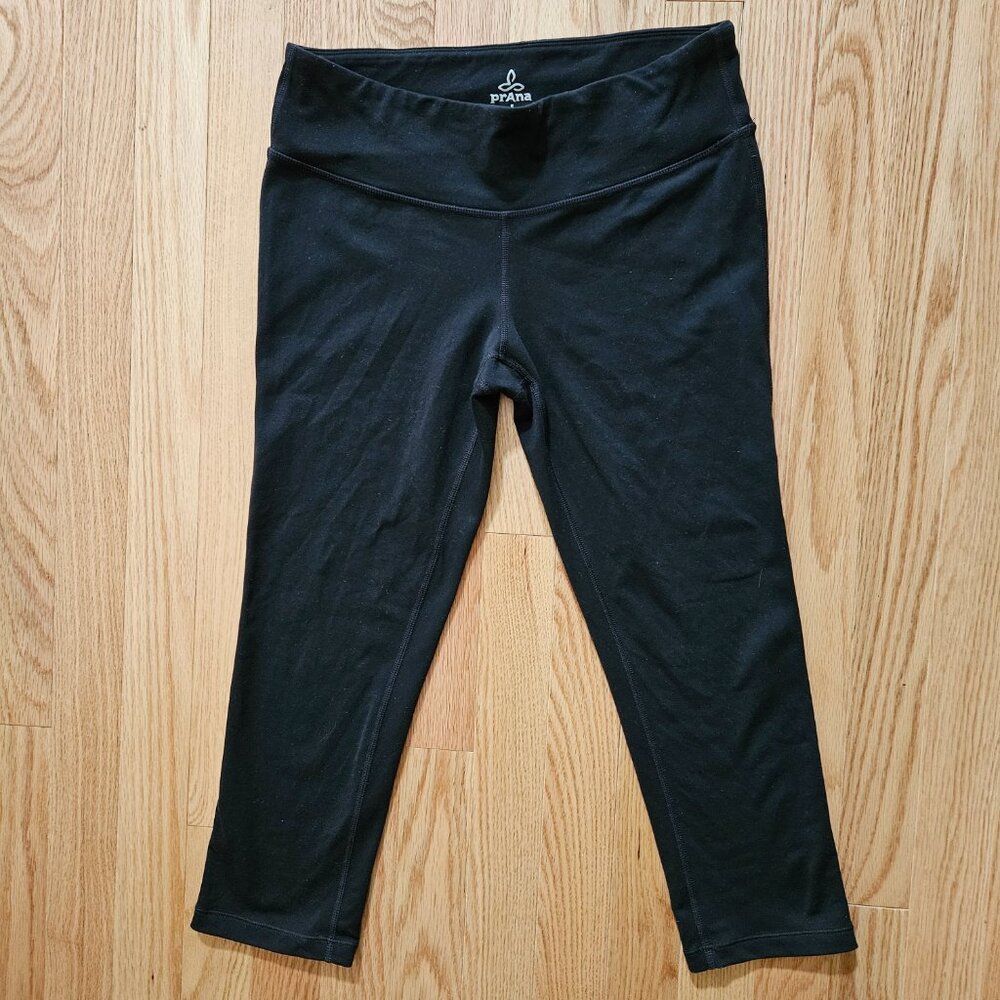 Prana Black Capri Leggings - Small
